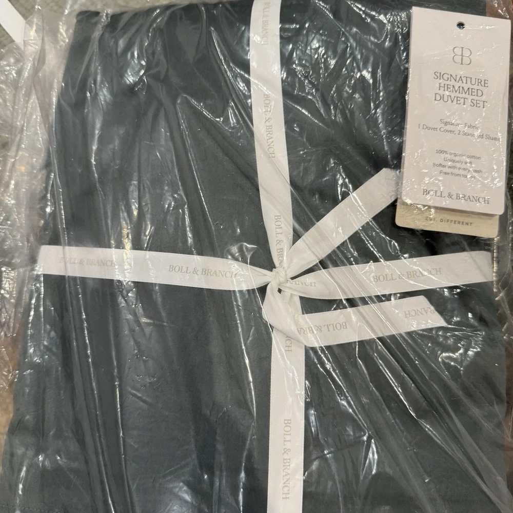 Boll & Branch Signature Hemmed Duvet Set Balsam Green F/Q Discontinued Color